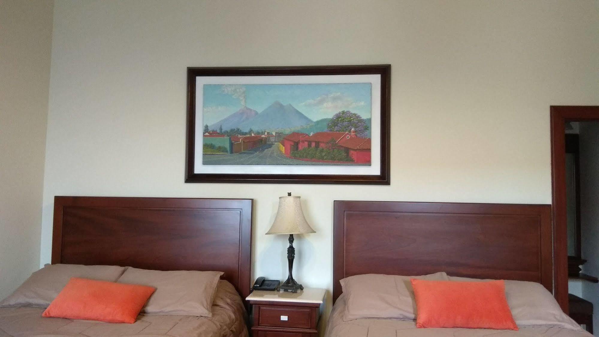 Hotel Aurora Antigua Kültér fotó